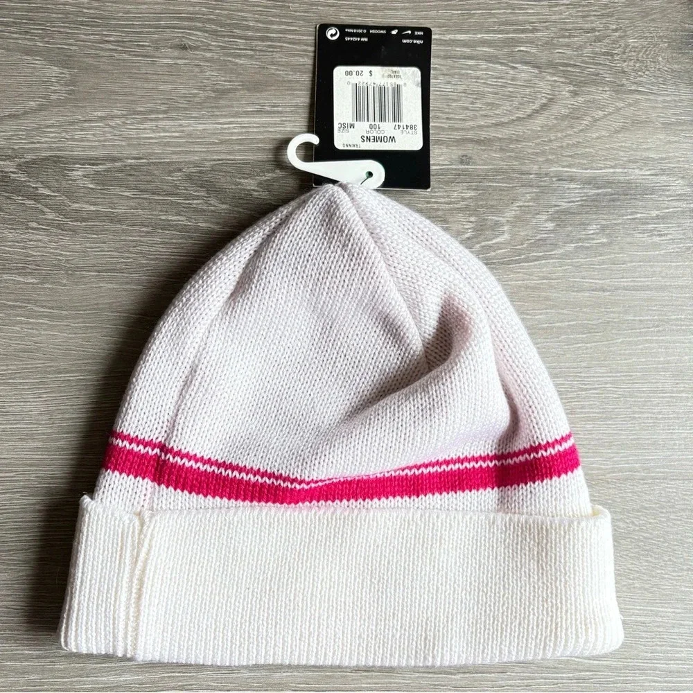 Women’s Nike Winter Beanie Hat NWT Pink/White